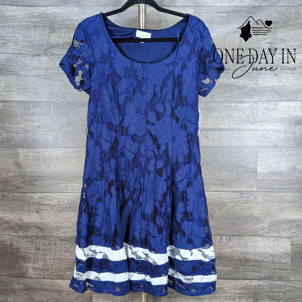 Signature by Robbie Bee Classic Navy Mini Dress Size 10